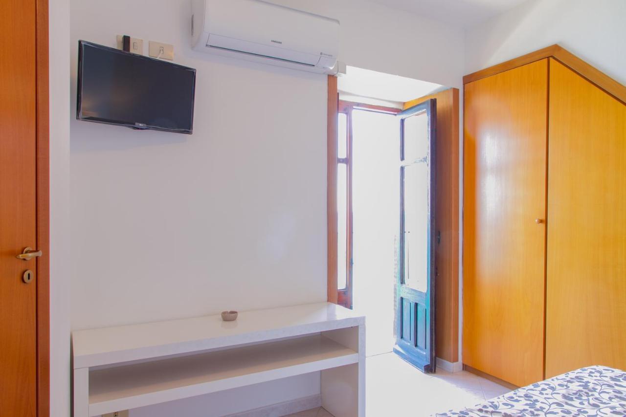 77 Rooms Cefalu Exterior photo